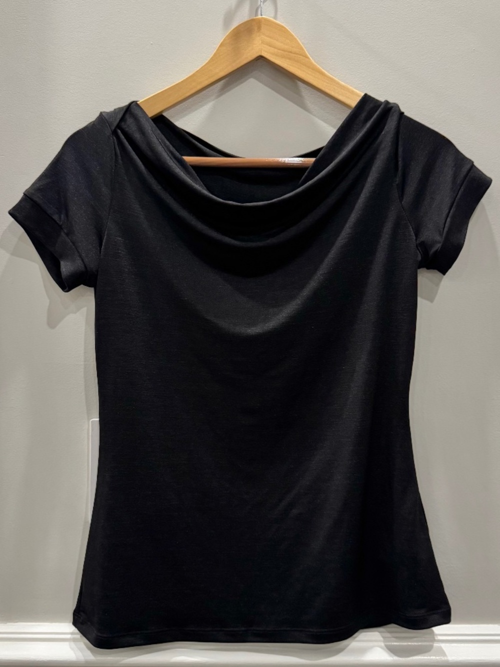 NWT Armani Exchange Black Cowl Neck Drape Top Short Sleeve Blouse M